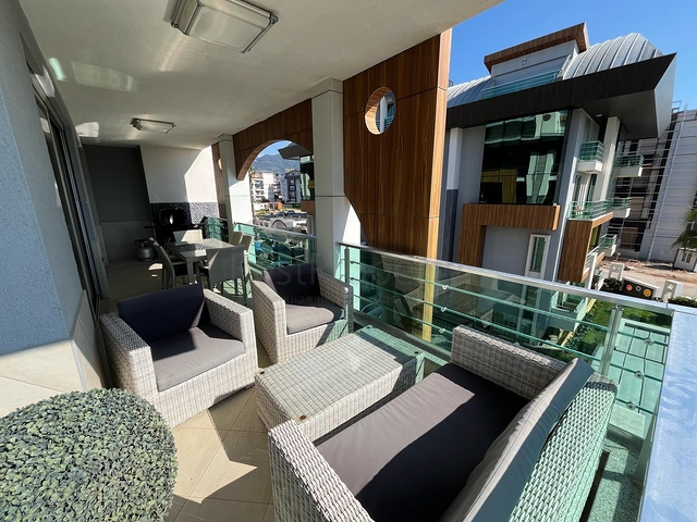 Helle Wohnung mit zwei Schlafzimmern im Stadtteil Oba