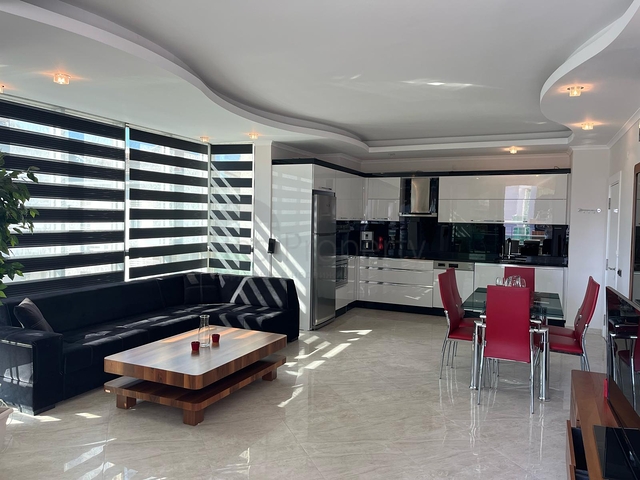 Helle Wohnung mit zwei Schlafzimmern im Stadtteil Oba