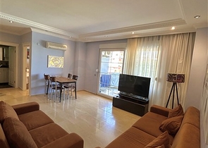 Zweizimmerwohnung 600 m vom Meer entfernt im Bezirk Oba 