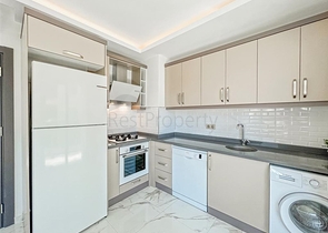 Zweizimmerwohnung 200 m vom Meer entfernt im Stadtteil Mahmutlar