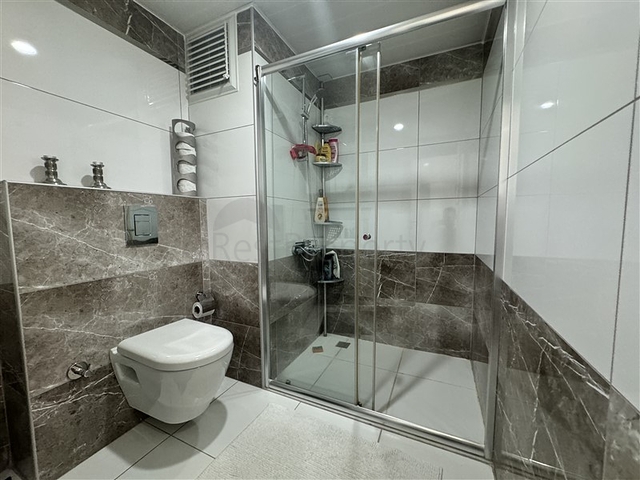 Geräumige 2+1 Wohnung im zentralen Bereich von Alanya