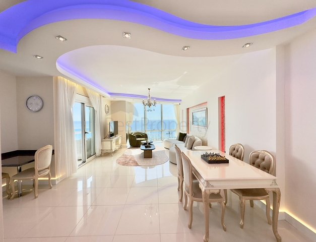 Wohnung in einer Wohnanlage am Meer in Mahmutlar