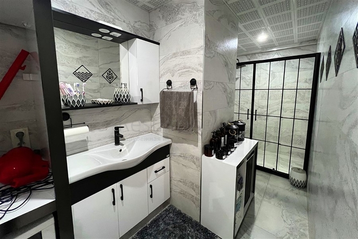 Möblierte Wohnung mit 2+1 Grundriss im Stadtteil Djikcilli