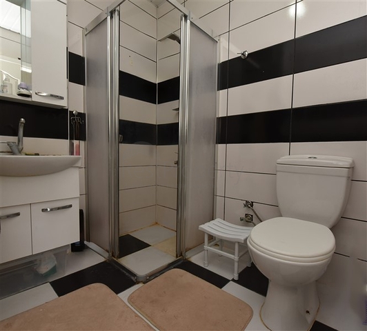 2+1 Wohnung im Stadtteil Mahmutlar, 50 m vom Meer entfernt