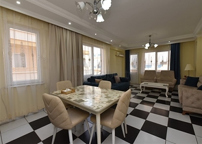 2+1 Wohnung im Stadtteil Mahmutlar, 50 m vom Meer entfernt