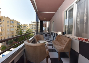 2+1 Wohnung im Stadtteil Mahmutlar, 50 m vom Meer entfernt