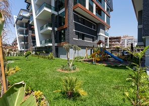 1+1 Wohnung in einer Luxuswohnanlage im Stadtteil Oba