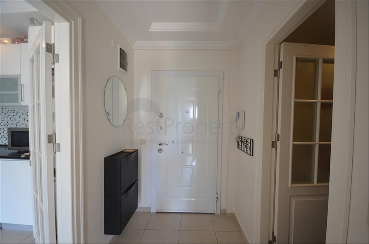 1+1 Wohnung im Stadtteil Tosmur, 200 m vom Meer entfernt