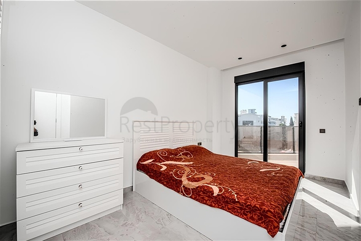 2+1 Wohnung in einem neuen Komplex, 300 Meter vom Strand entfernt