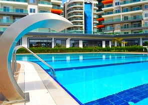 1+1 Wohnung in einer beliebten Wohnanlage im Stadtteil Avsallar