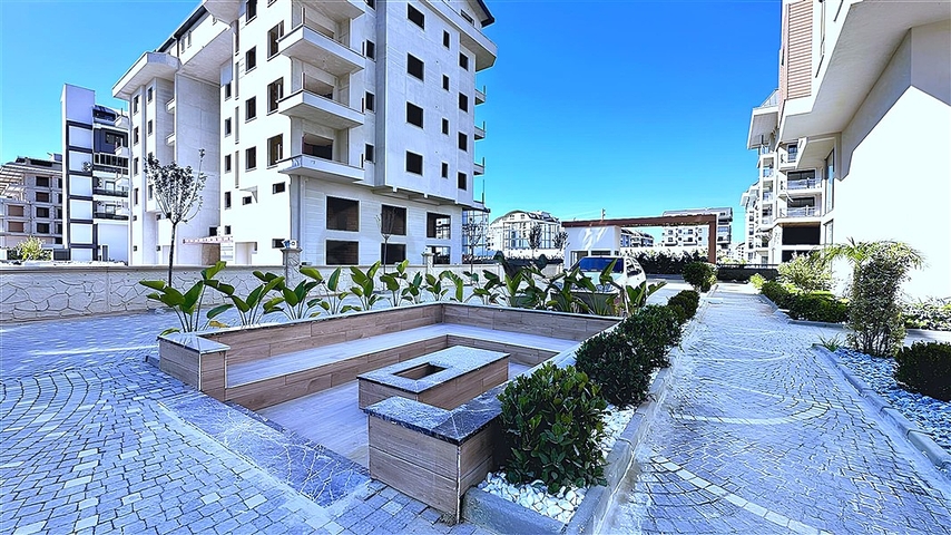 Penthouse 3+1 im Stadtteil Kargicak, 350 m vom Meer entfernt 