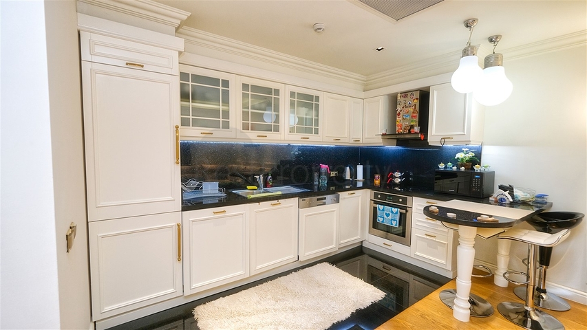 Wohnung 2+1 in einem Hotelplankomplex, 5 Minuten vom Meer entfernt