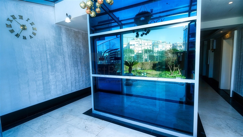 Wohnung 2+1 in einem Hotelplankomplex, 5 Minuten vom Meer entfernt