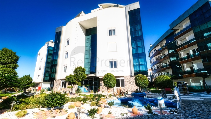 Wohnung 2+1 in einem Hotelplankomplex, 5 Minuten vom Meer entfernt