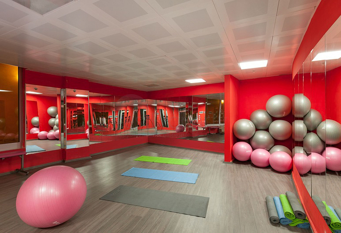 Wohnung 2+1 in einem Hotelplankomplex, 5 Minuten vom Meer entfernt