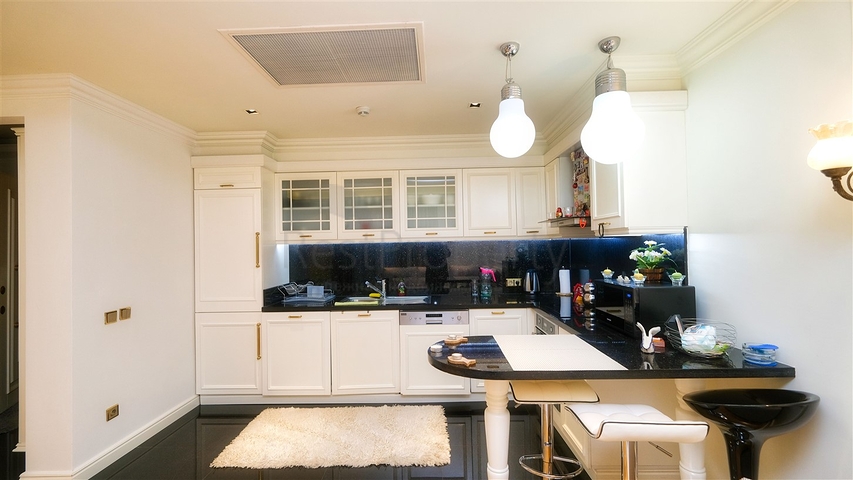 Wohnung 2+1 in einem Hotelplankomplex, 5 Minuten vom Meer entfernt