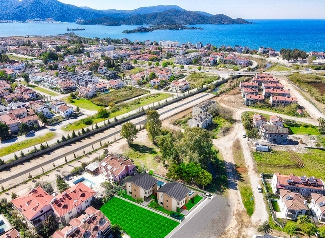 Villa mit 4 Schlafzimmern in Fethiye