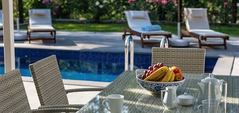 Villa mit großem Herrenhaus in Fethiye