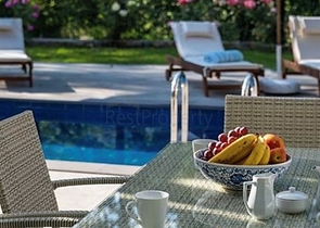 Villa mit großem Herrenhaus in Fethiye