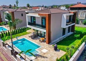 Villen in der Nachbarschaft von Chamyuva , Kemer - Antalya .