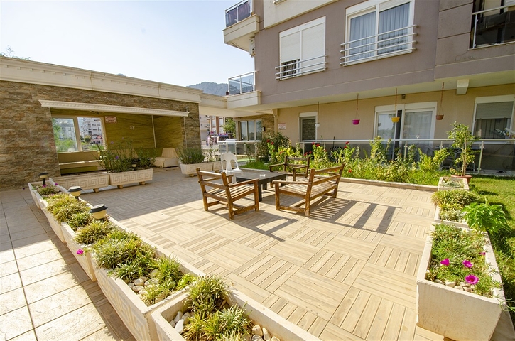 3+1-Wohnung mit Möbeln in einem Komplex in Konyaalti Antalya Persimmon