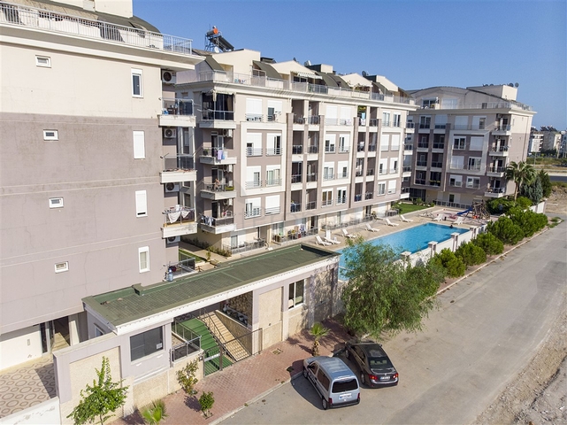 3+1-Wohnung mit Möbeln in einem Komplex in Konyaalti Antalya Persimmon