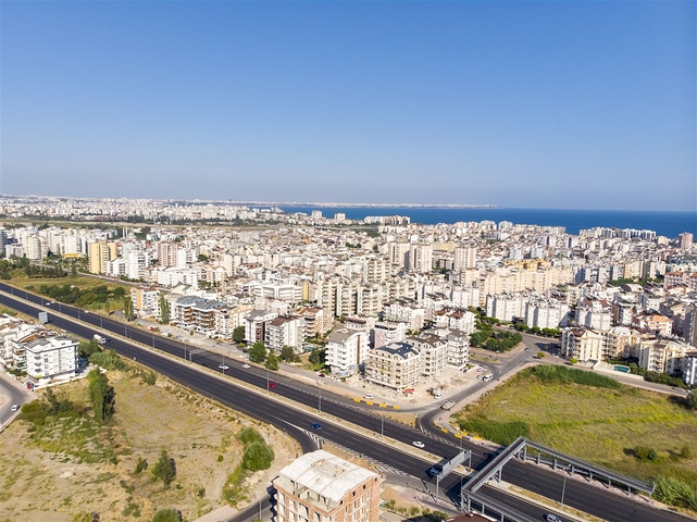 3+1-Wohnung mit Möbeln in einem Komplex in Konyaalti Antalya Persimmon