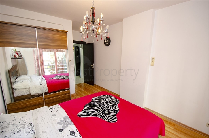 3+1-Wohnung mit Möbeln in einem Komplex in Konyaalti Antalya Persimmon