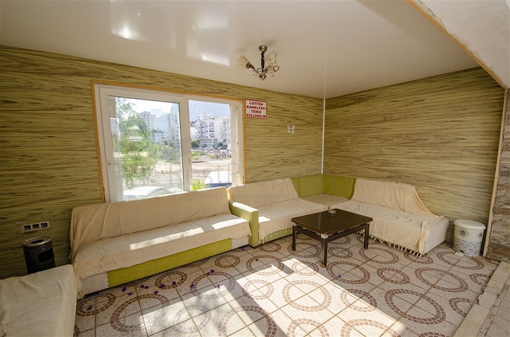 3+1-Wohnung mit Möbeln in einem Komplex in Konyaalti Antalya Persimmon