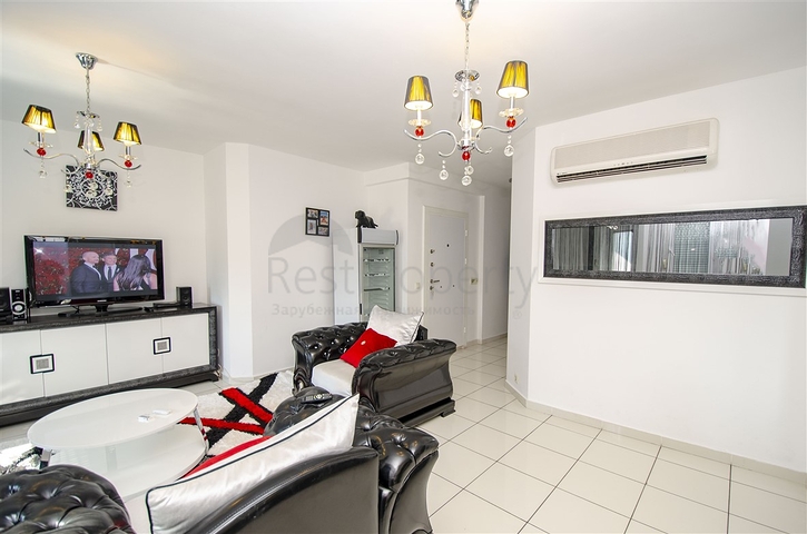 3+1-Wohnung mit Möbeln in einem Komplex in Konyaalti Antalya Persimmon