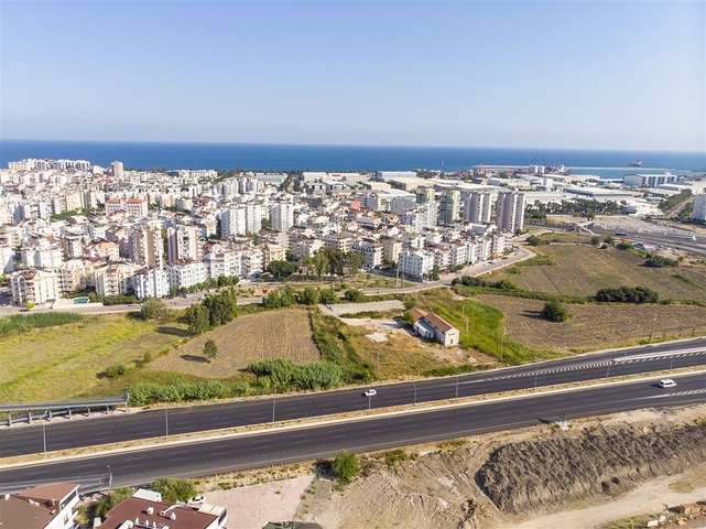 3+1-Wohnung mit Möbeln in einem Komplex in Konyaalti Antalya Persimmon