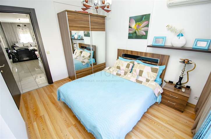 3+1-Wohnung mit Möbeln in einem Komplex in Konyaalti Antalya Persimmon