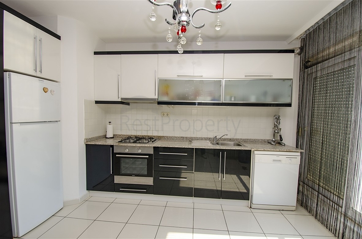 3+1-Wohnung mit Möbeln in einem Komplex in Konyaalti Antalya Persimmon