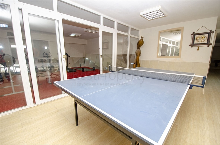 3+1-Wohnung mit Möbeln in einem Komplex in Konyaalti Antalya Persimmon