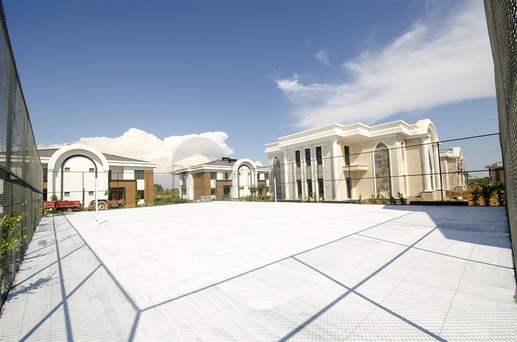 Luxus-Villen-Komplex in Antalya Doshemealty