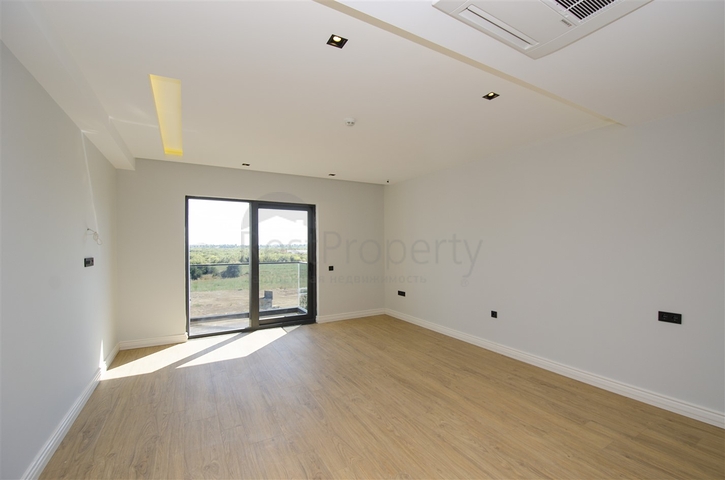 Luxus-Villen-Komplex in Antalya Doshemealty