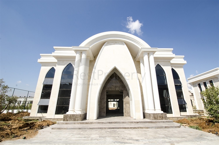 Luxus-Villen-Komplex in Antalya Doshemealty