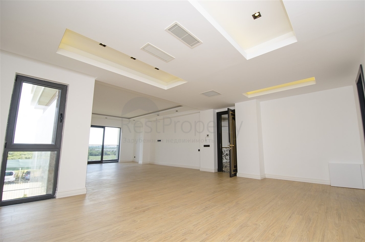 Luxus-Villen-Komplex in Antalya Doshemealty