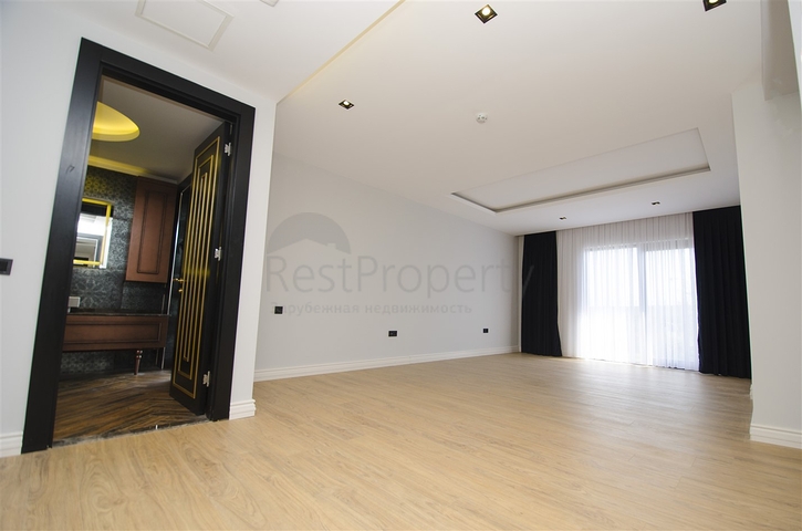 Luxus-Villen-Komplex in Antalya Doshemealty