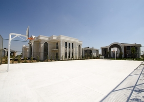 Luxus-Villen-Komplex in Antalya Doshemealty