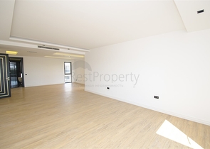 Luxus-Villen-Komplex in Antalya Doshemealty