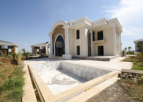Luxus-Villen-Komplex in Antalya Doshemealty