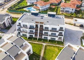 Luxus-Villen-Komplex in Antalya Doshemealty