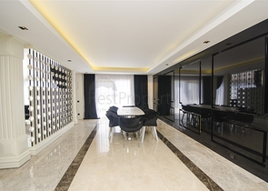 Luxus-Villen-Komplex in Antalya Doshemealty