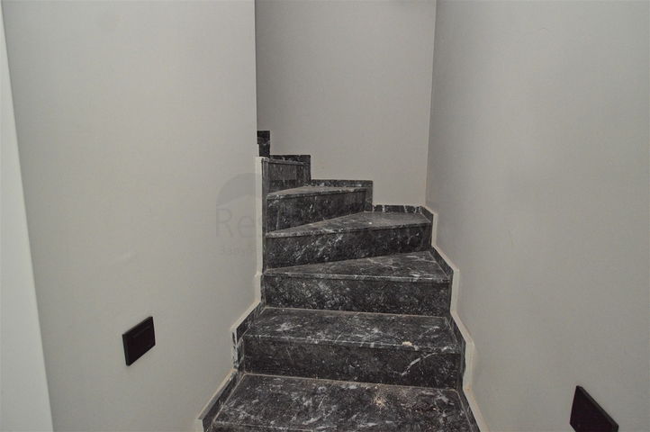 Neue Wohnanlage mit reicher Infrastruktur im Bezirk Lara