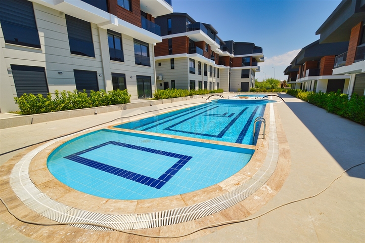 Neue Wohnanlage mit reicher Infrastruktur im Bezirk Lara