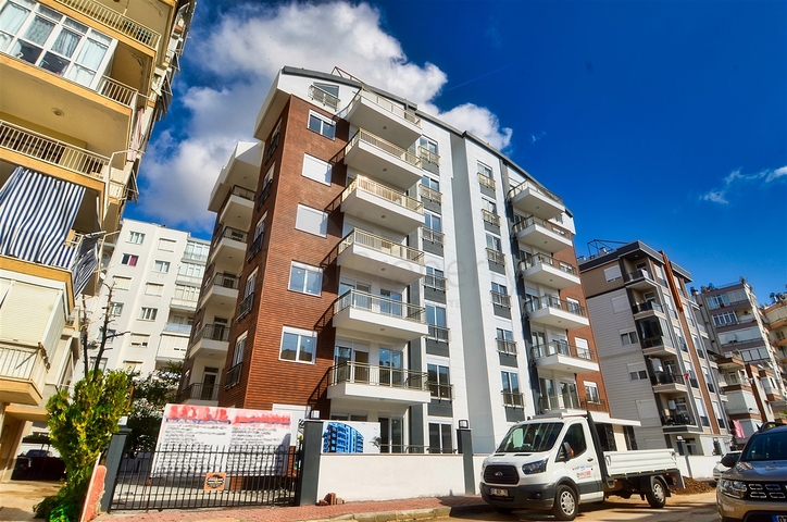 Apartment mit 6+1 Grundriss im Zentrum von Antalya