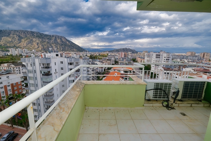 Geräumige 4+1-Wohnung im Stadtteil Liman - Antalya 