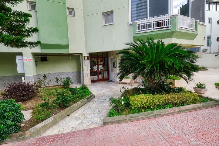 Geräumige 4+1-Wohnung im Stadtteil Liman - Antalya 