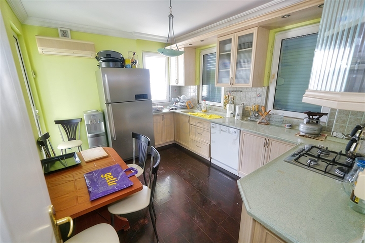 Geräumige 4+1-Wohnung im Stadtteil Liman - Antalya 